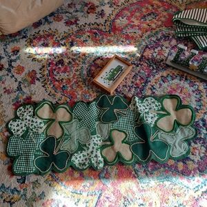 Green Shamrock Table Runner